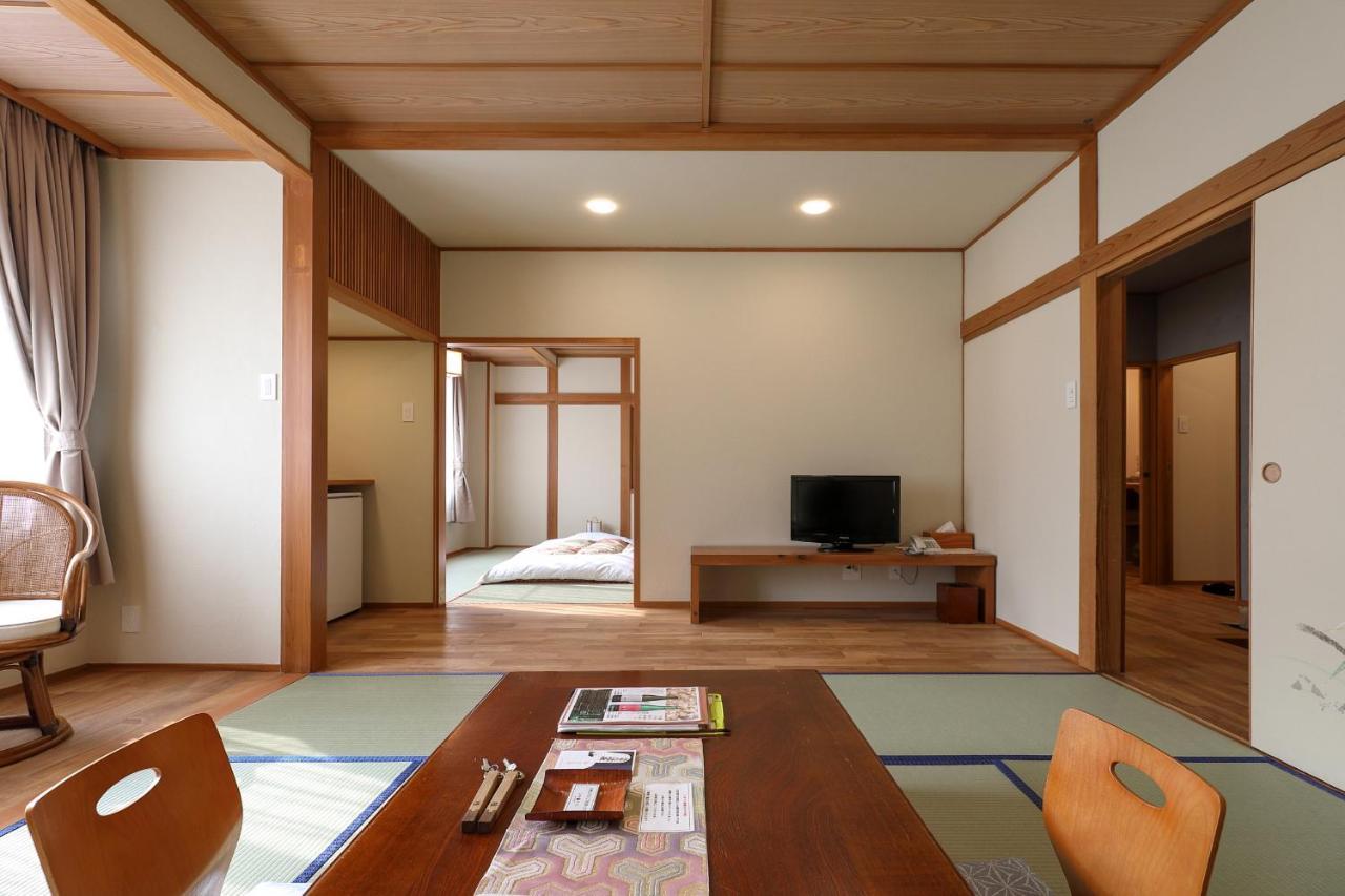 Tsukasaya Ryokan Tsuruoka Bagian luar foto