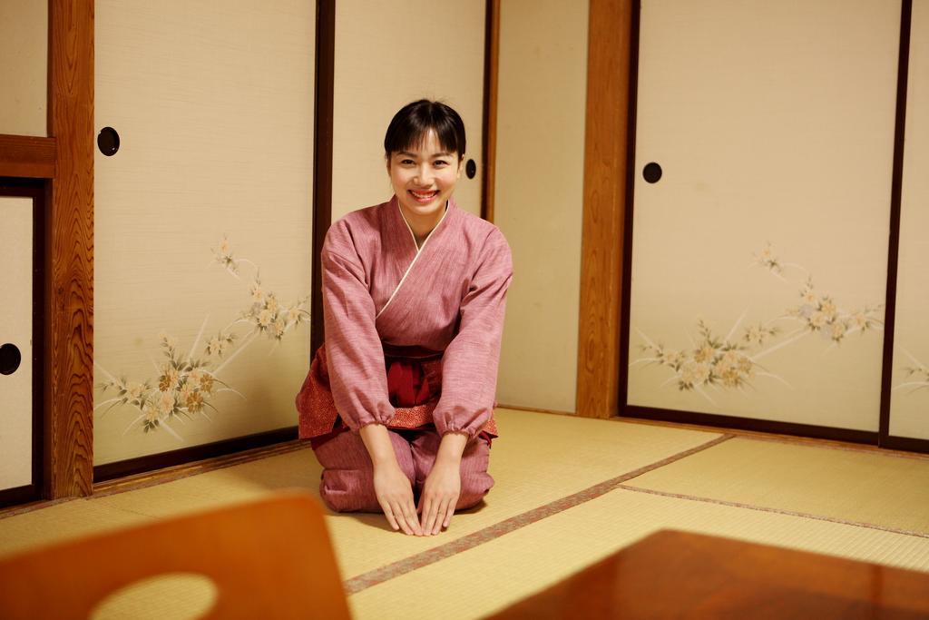 Tsukasaya Ryokan Tsuruoka Bagian luar foto